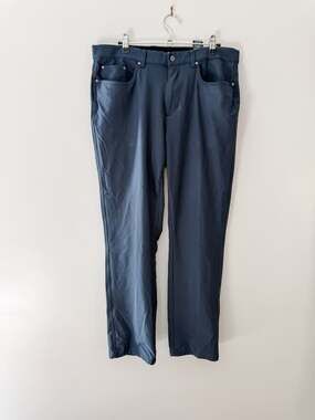 Greg Norman Men's Navy Blue 5-Pocket Performance Golf Pants 34x30